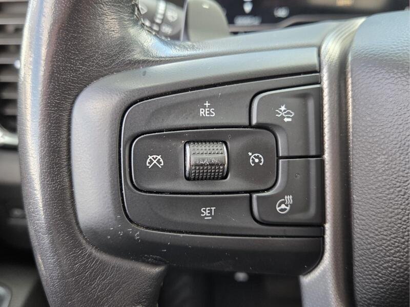 Used 2023 Sterling Metallic GMC 4WD CREW CAB 147" DENALI image 32