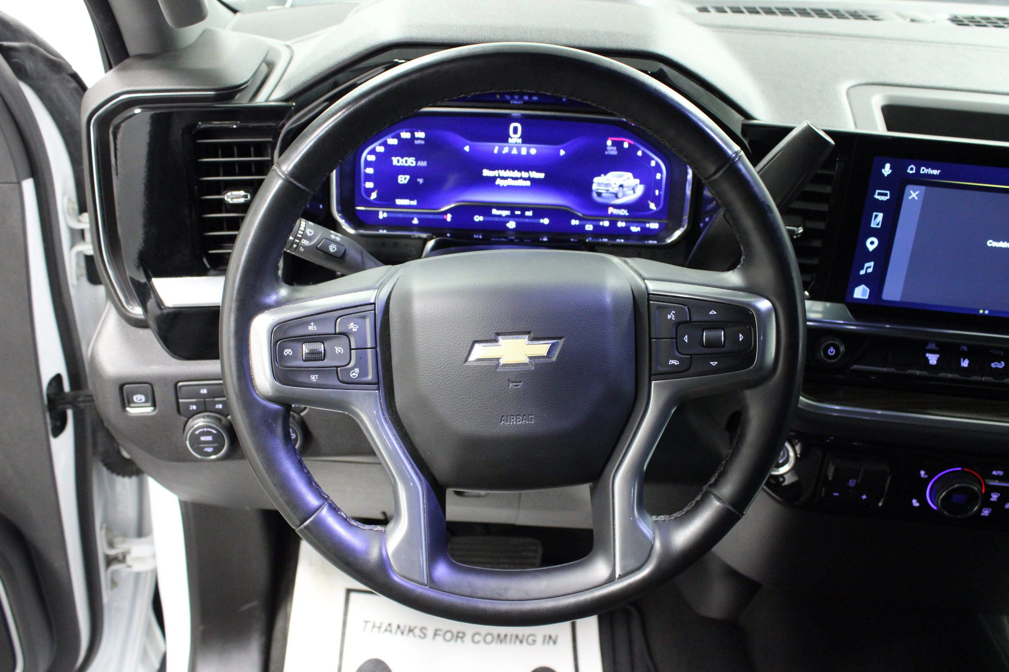 Used 2025 Summit White Chevrolet LT image 17