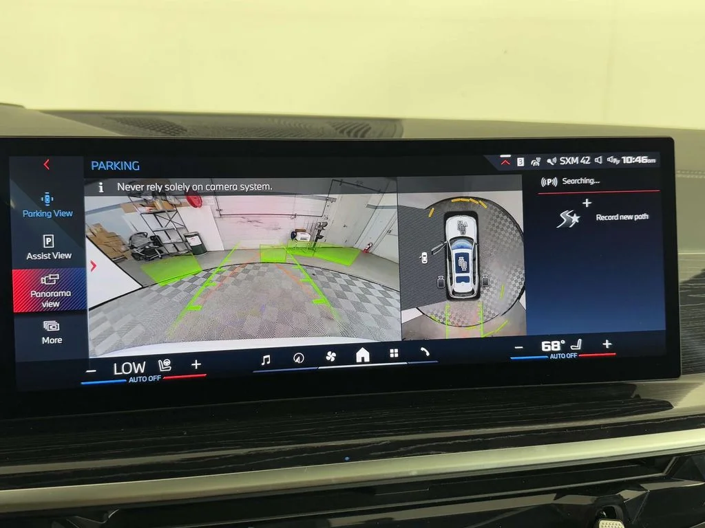 2025 BMW X7 M60i - Photo 26