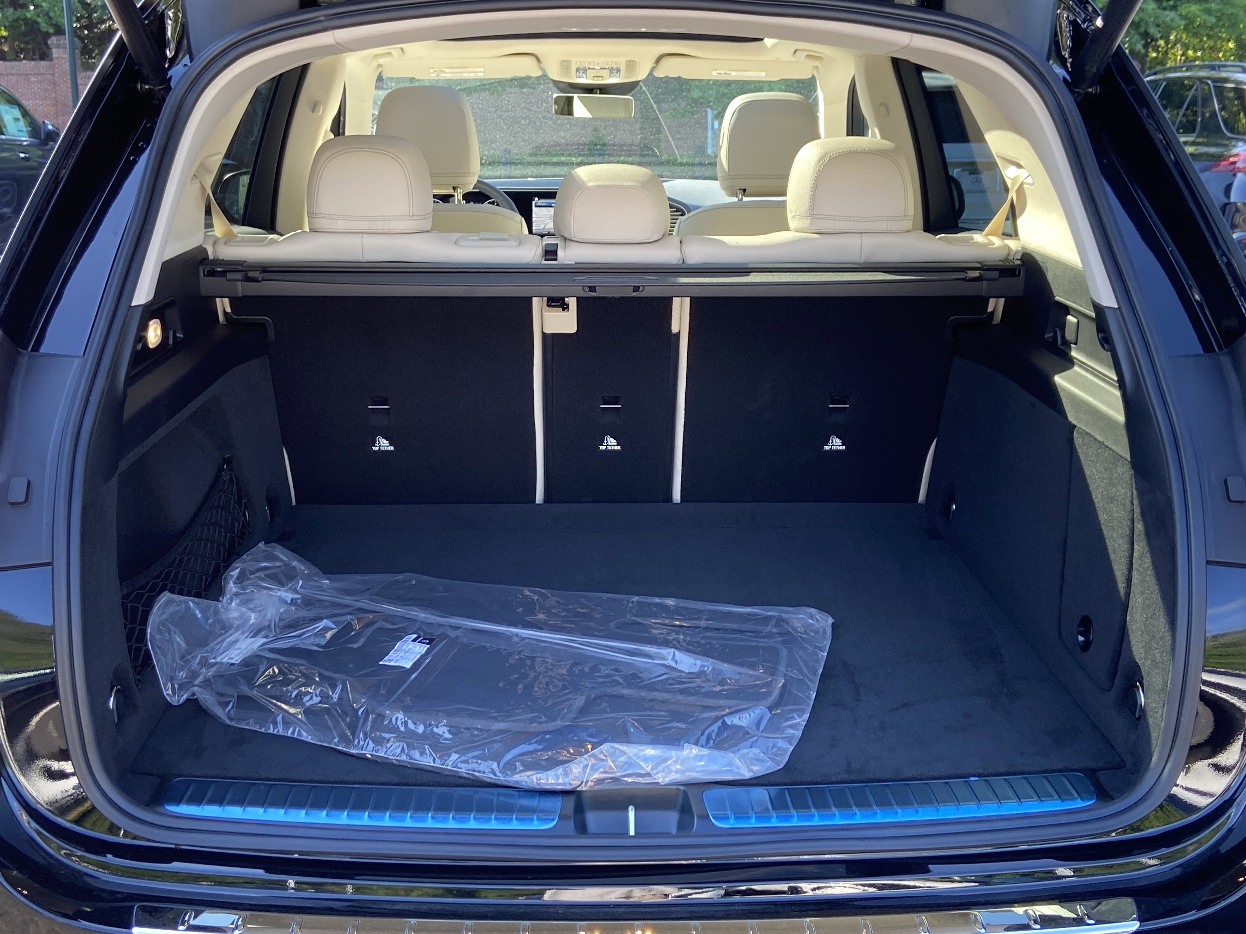 New 2026 Black Mercedes-Benz GLE 450 4MATIC® SUV image 9