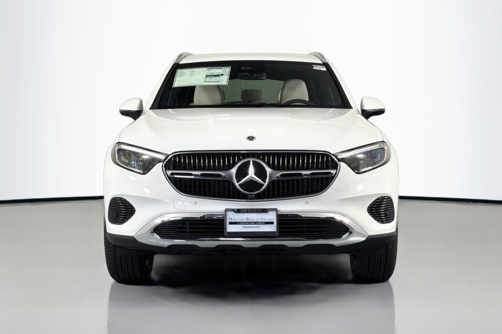 New 2026 Polar White Mercedes-Benz GLC 300 SUV image 2