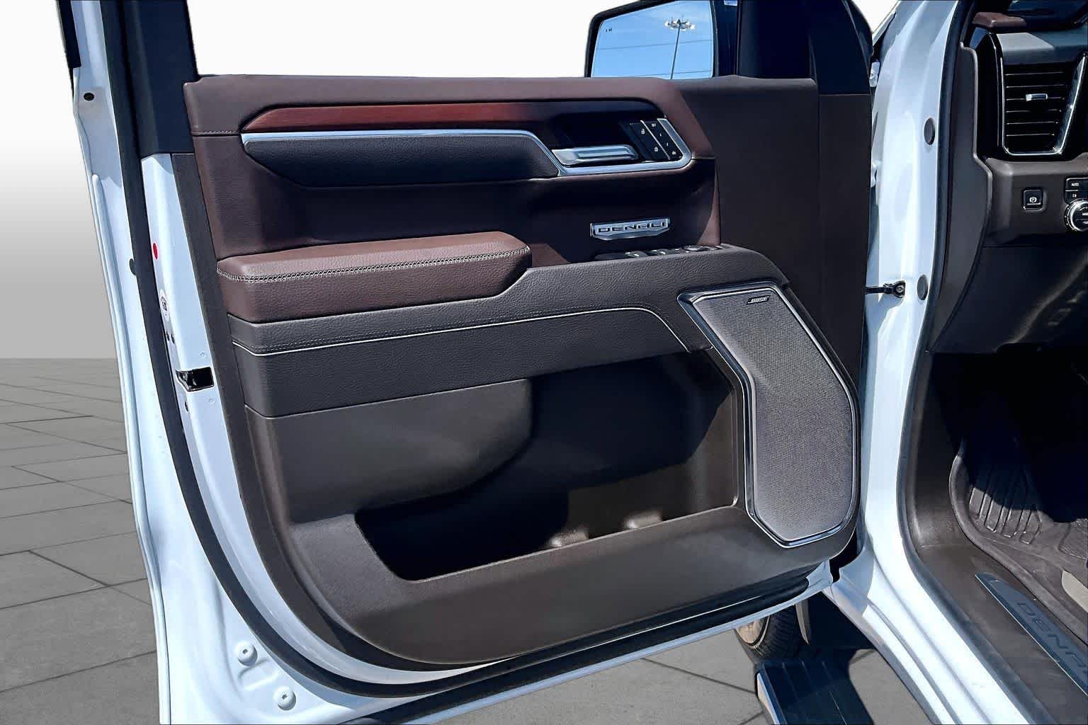 Used 2026 Glacier White Tricoat GMC Denali image 22