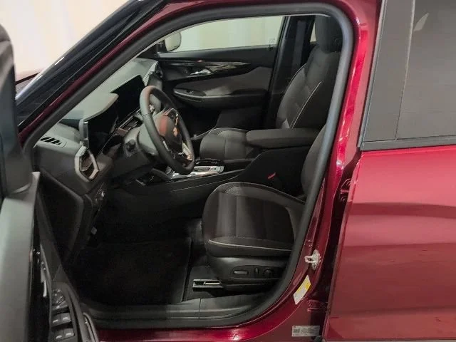 Used 2024 Crimson Metallic Chevrolet LT image 8