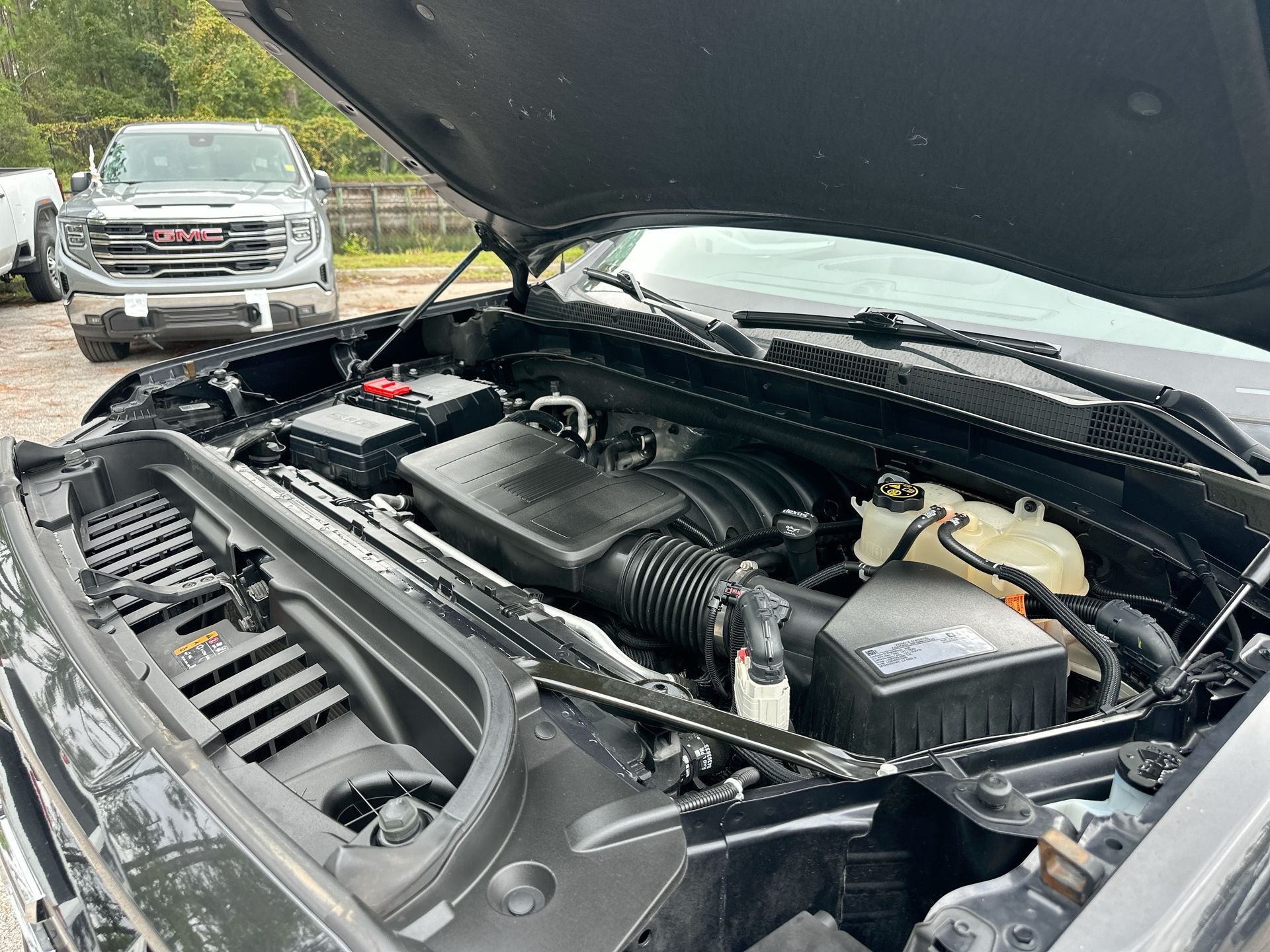 Certified Used 2020 CARBON BLACK METALLIC GMC Elevation image 29