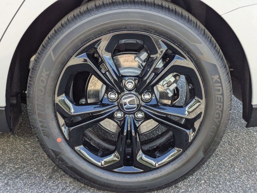 2025 Honda Accord SE - Photo 8