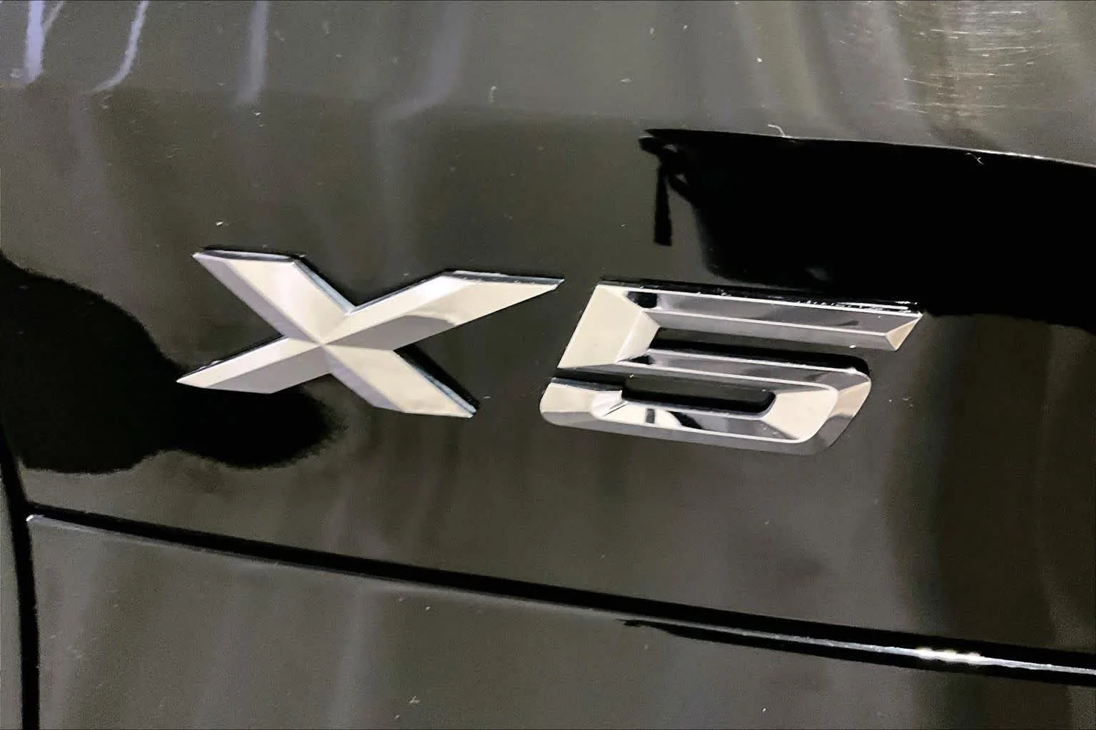Certified Used 2019 Jet Black BMW xDrive40i image 17