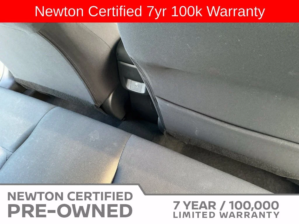 Used 2023 White Nissan 1.6 SV image 15