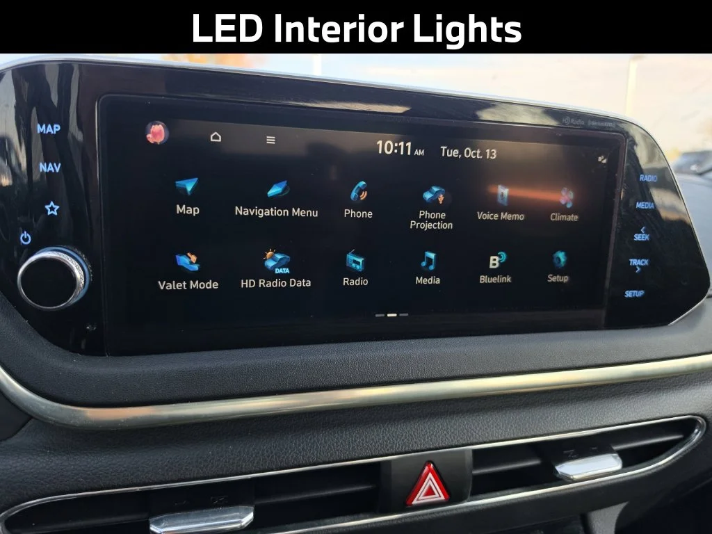 Used 2023 Silver Hyundai SEL image 11