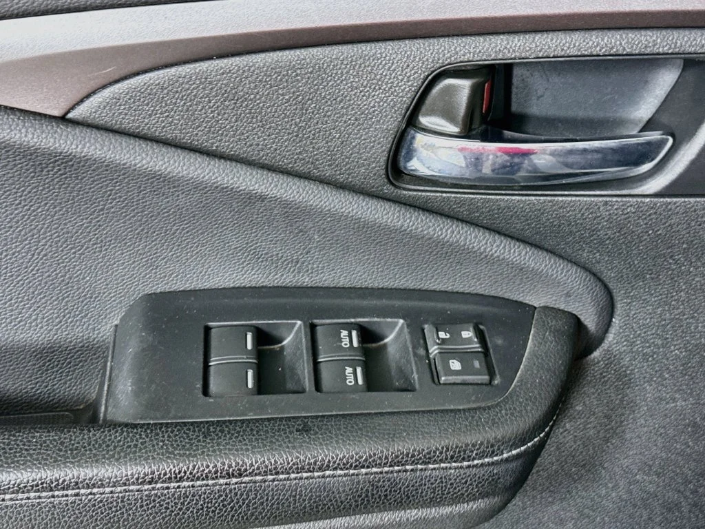 Used 2017 Gray Honda RTL image 20