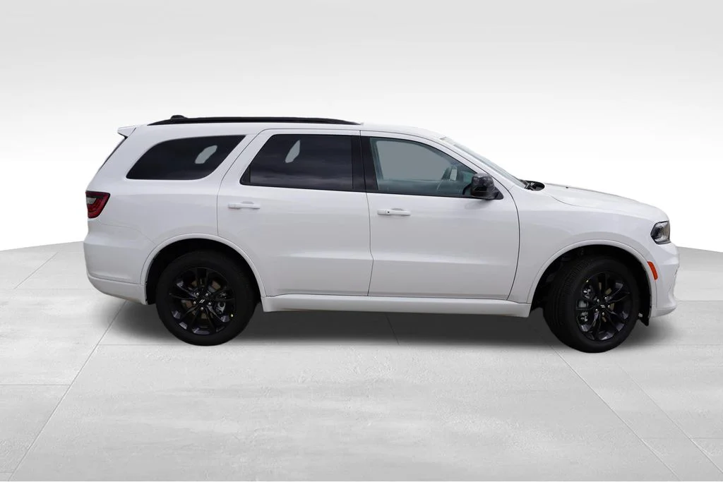New 2026 White Knuckle Clear-Coat Exterior Paint Dodge GT image 2