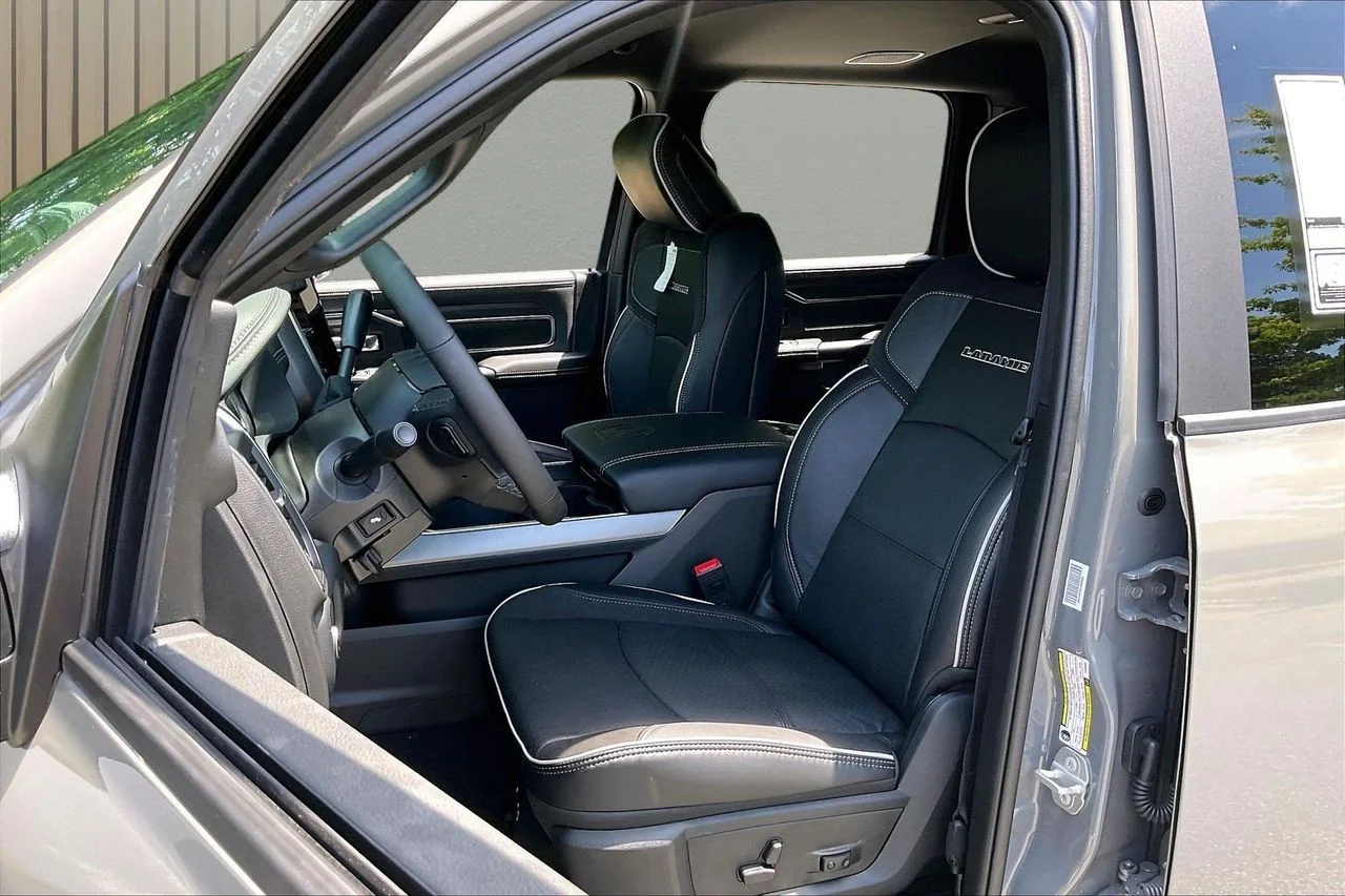 New 2026 Ceramic Gray Clear-Coat Exterior Paint RAM Laramie image 19