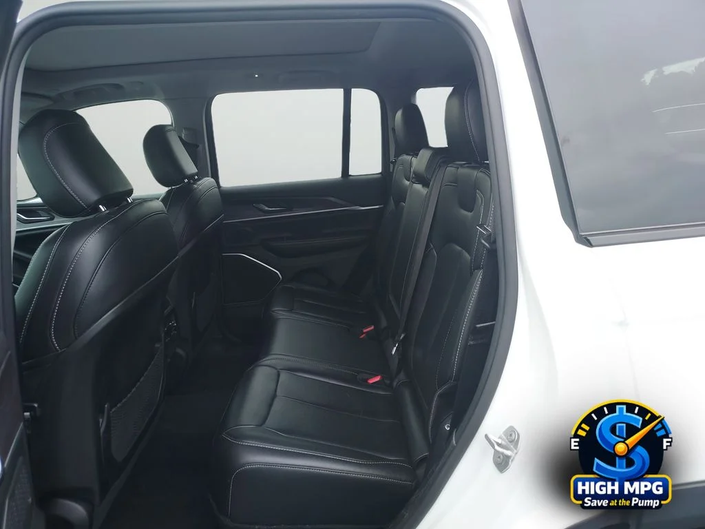 Used 2024 White Jeep 4xe image 32