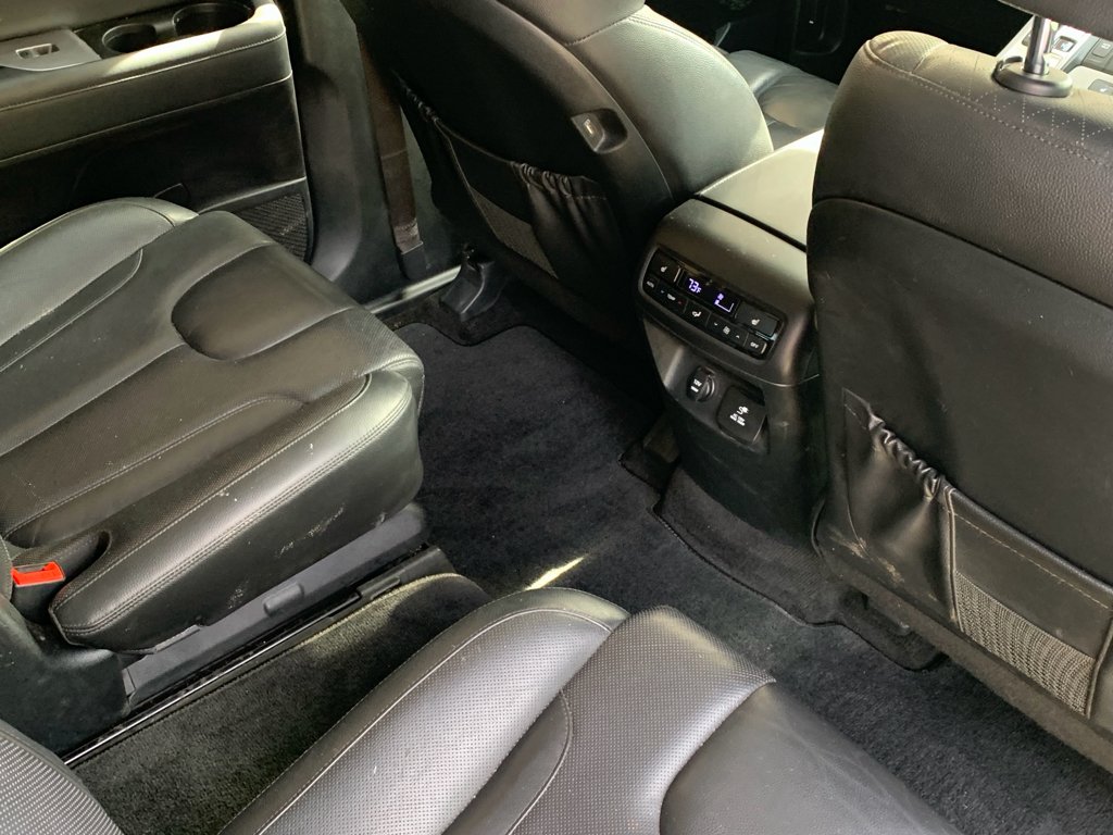 Used 2021 Typhoon Silver Hyundai SEL image 24