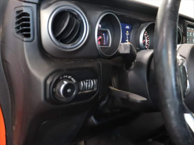 Used 2018 Orange Jeep Rubicon 4x4 image 14