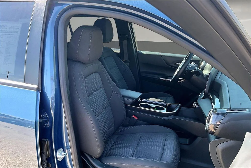 Used 2025 Blue Chevrolet LT image 32