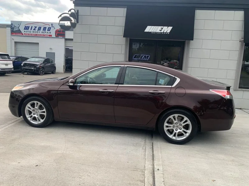 Used 2011 Maroon Acura Sedan 4D image 7