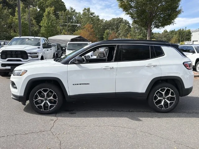 Used 2025 White Jeep Limited image 2