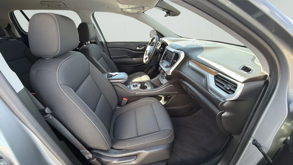 Used 2023 Silver GMC SLE image 14