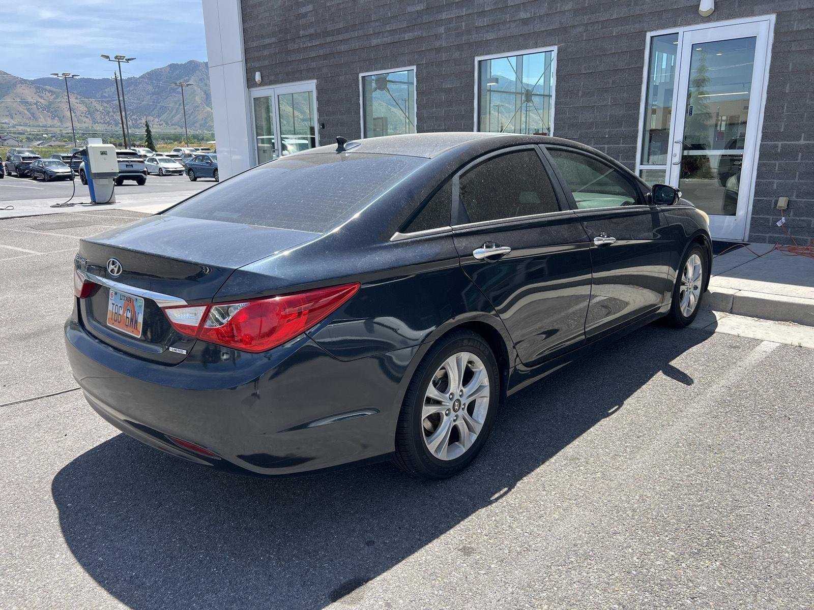 Used 2011 BLUE Hyundai Ltd PZEV image 3