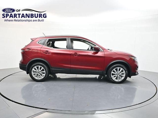 Used 2020 Scarlet Nissan SV image 7