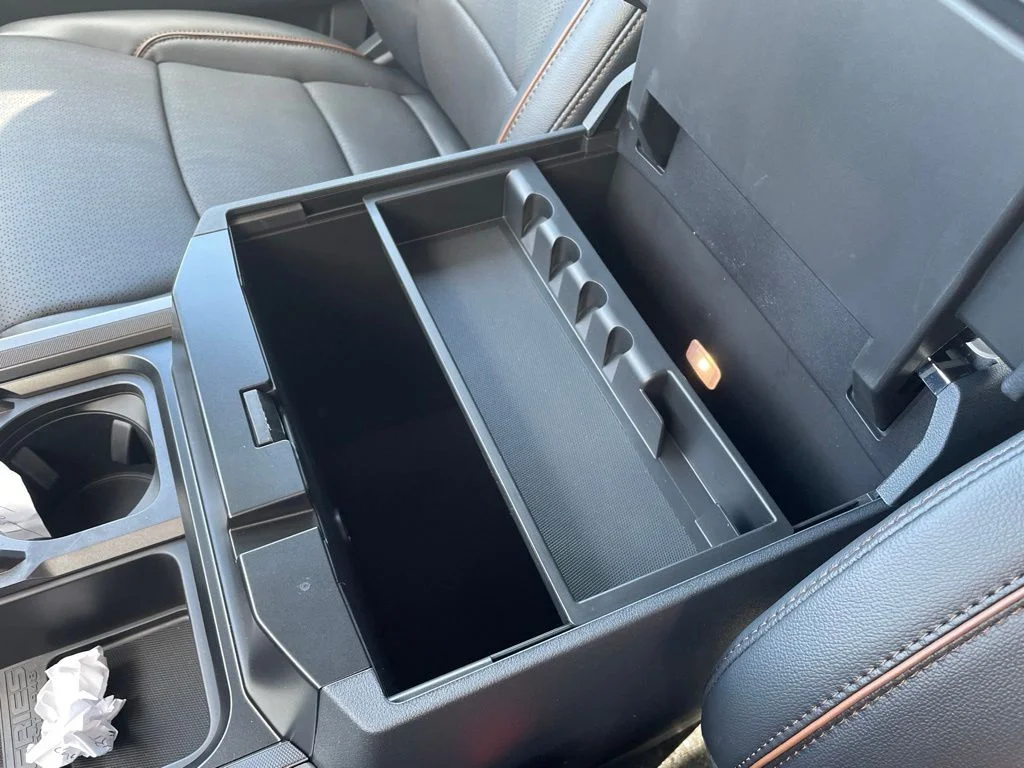 New 2026 CARBONIZED GRAY Ford Lariat image 26