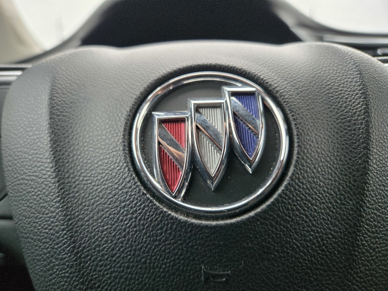 Used 2020 Satin Steel Metallic Buick Select image 26