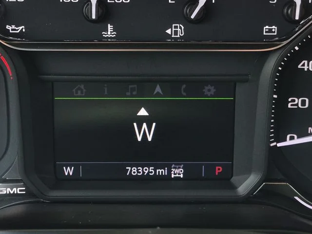 Used 2022 Onyx Black GMC AT4 image 23