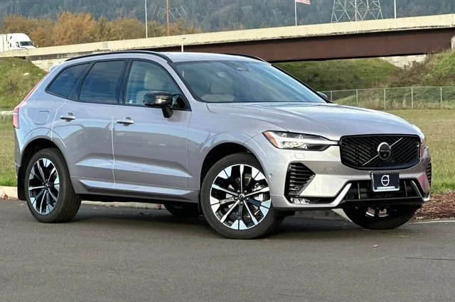 2026 Volvo XC60 Plus