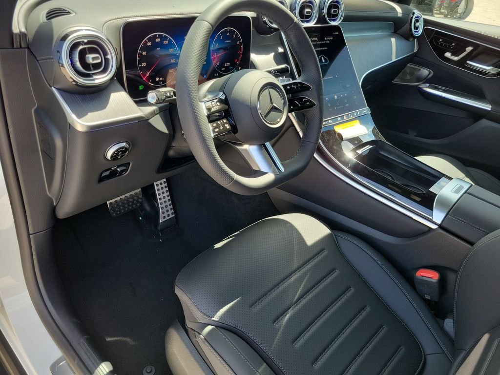 New 2027 Polar White Mercedes-Benz GLC 300 image 18