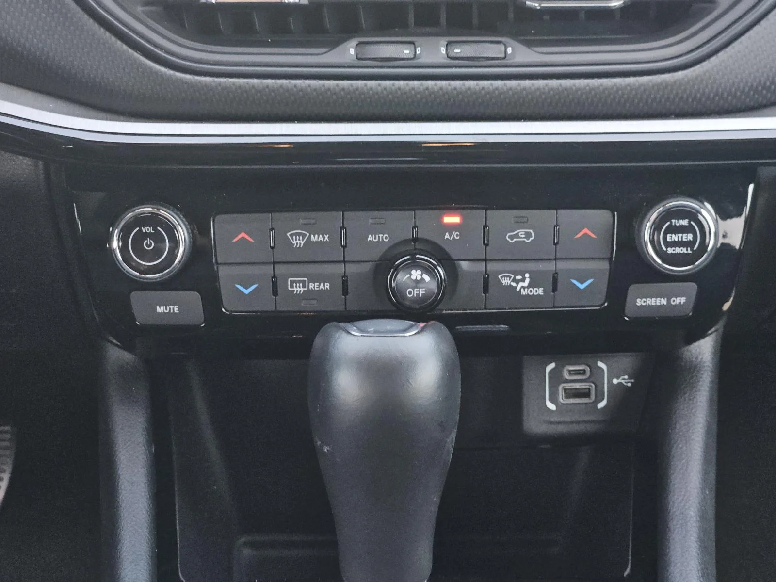 2025 Jeep Compass Trailhawk - Photo 15