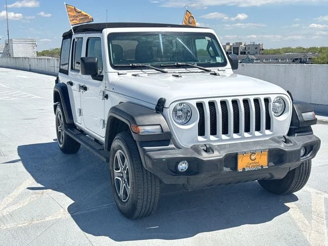 Used 2022 White Jeep Unlimited Sport S image 2