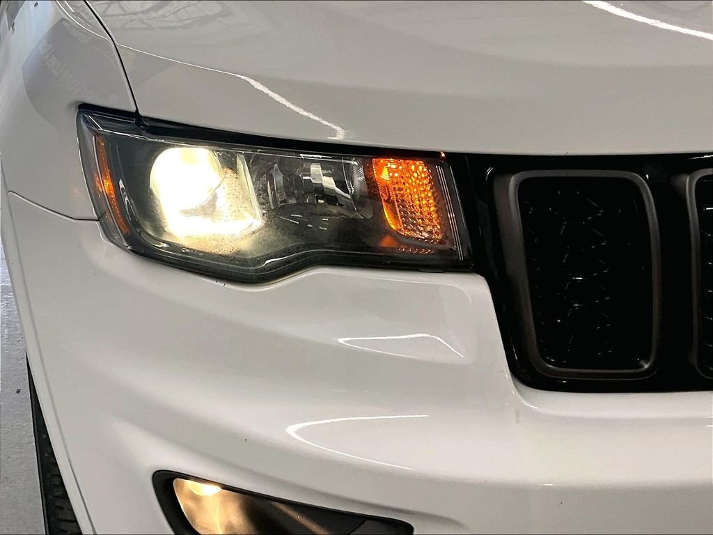 Used 2021 Bright White Clearcoat Jeep Limited image 30