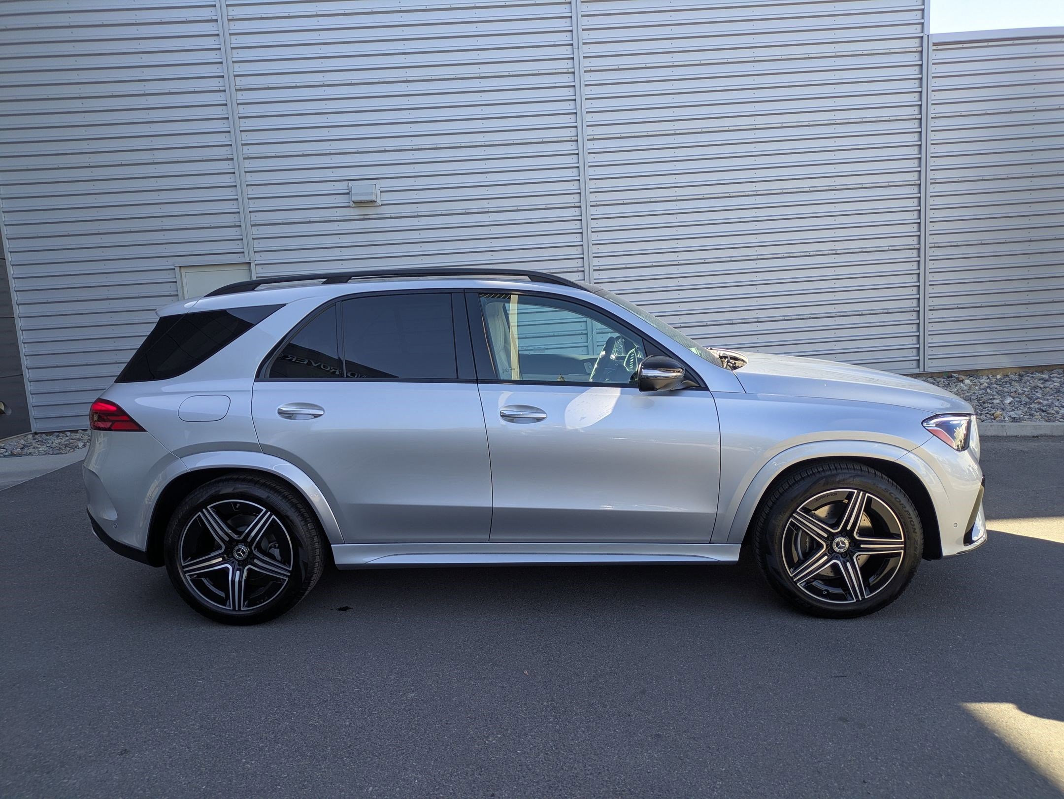 2026 Mercedes-Benz GLE GLE450 - Photo 17