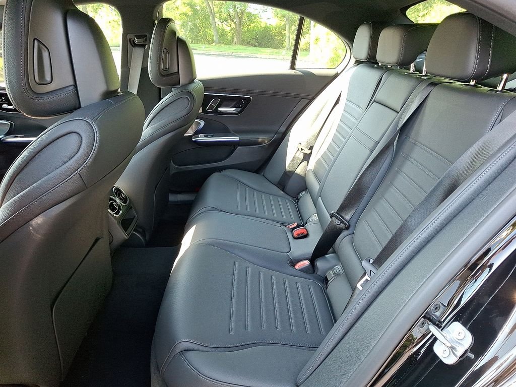 2025 Mercedes-Benz C-Class Sedan C 300 - Photo 10