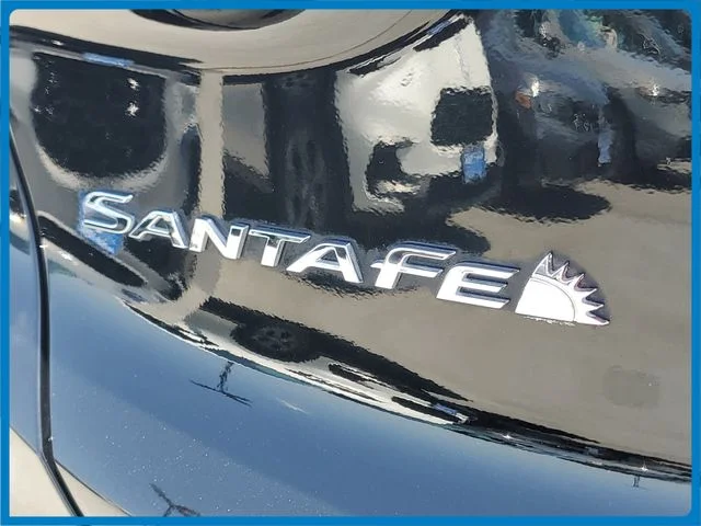 Used 2023 Black Hyundai Limited image 7