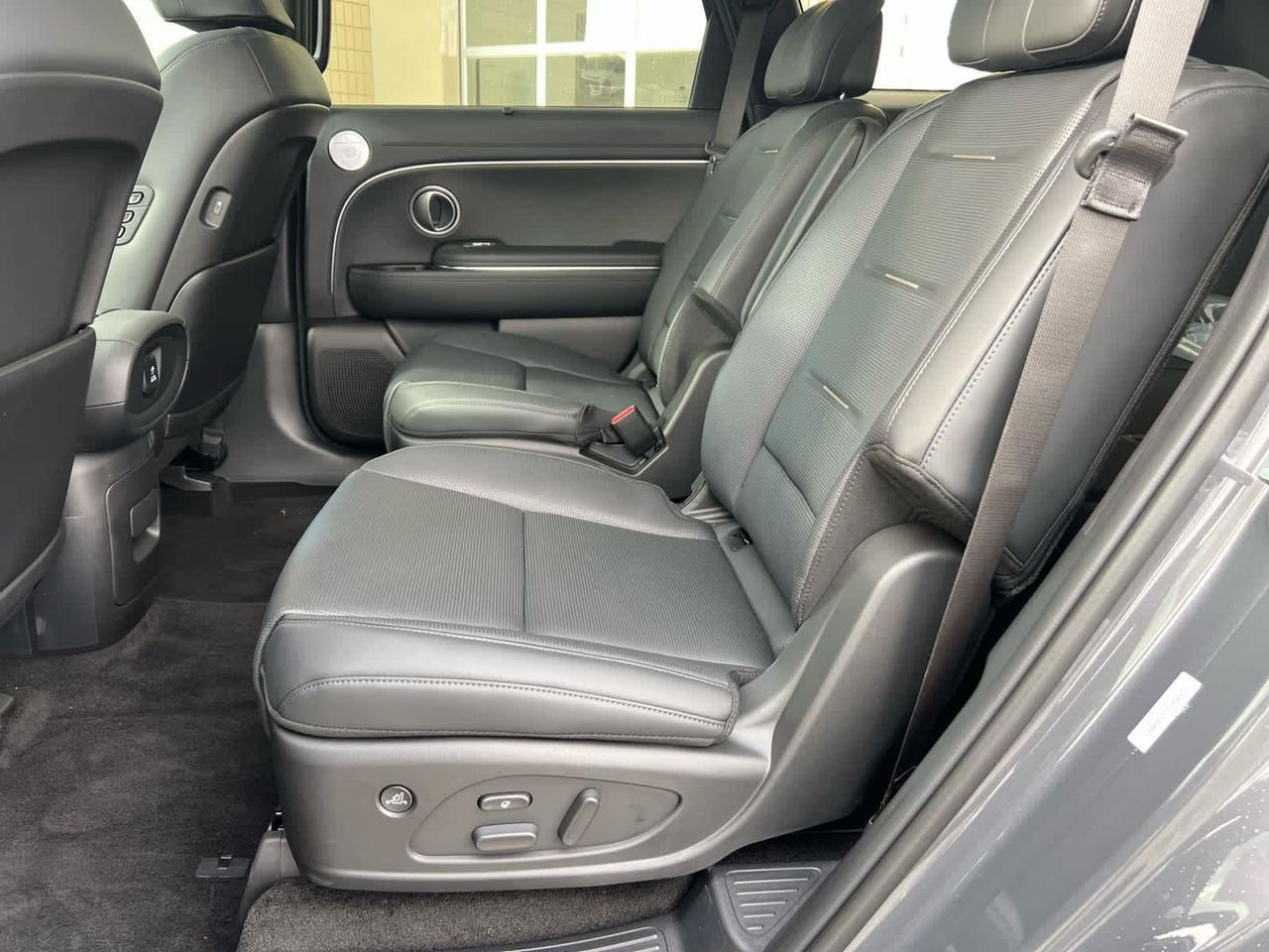New 2026 Ecotronic Gray Pearl Hyundai Calligraphy AWD image 27
