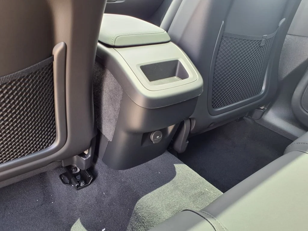 New 2026 Gray Volvo B5 Core image 18