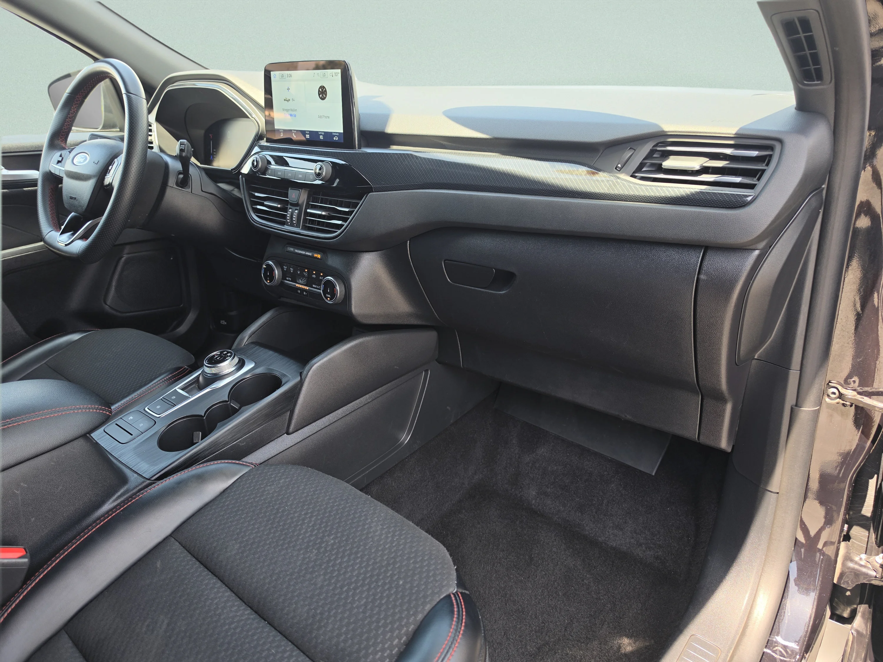 Used 2024 Black Metallic Ford ST-Line image 18