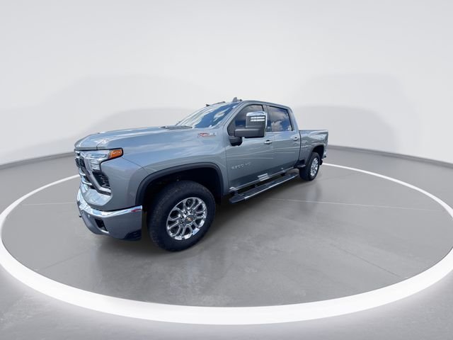 Used 2025 Gray Chevrolet LTZ image 4