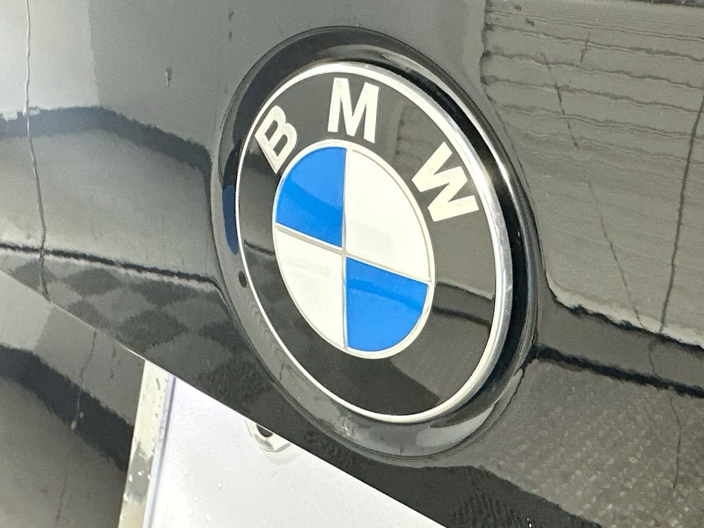 Used 2026 Jet Black BMW xDrive28i image 22