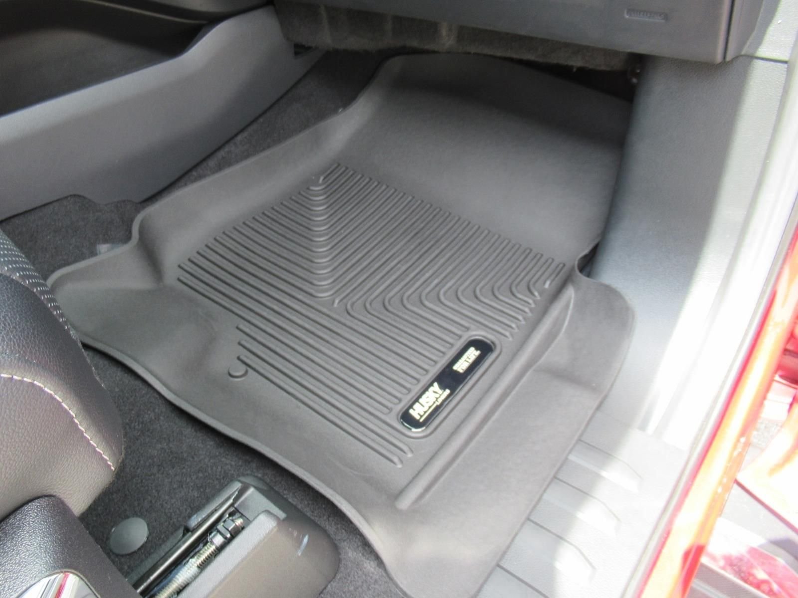 Used 2023 Red Ford Lariat image 40