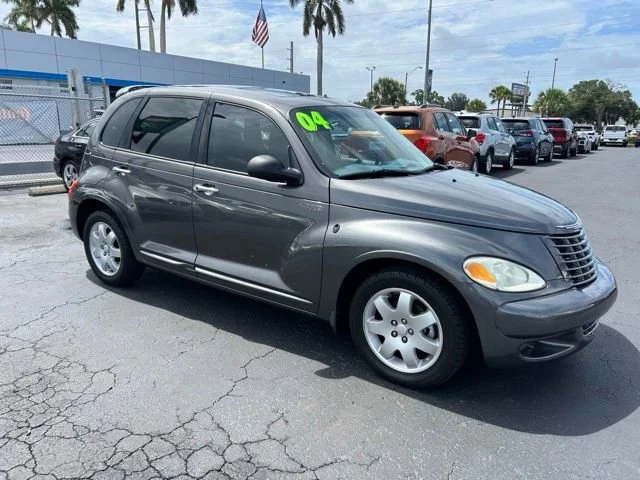 2004 Chrysler PT Cruiser Touring Edition's photo