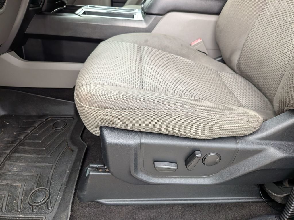 Used 2019 Blue Ford XLT image 14