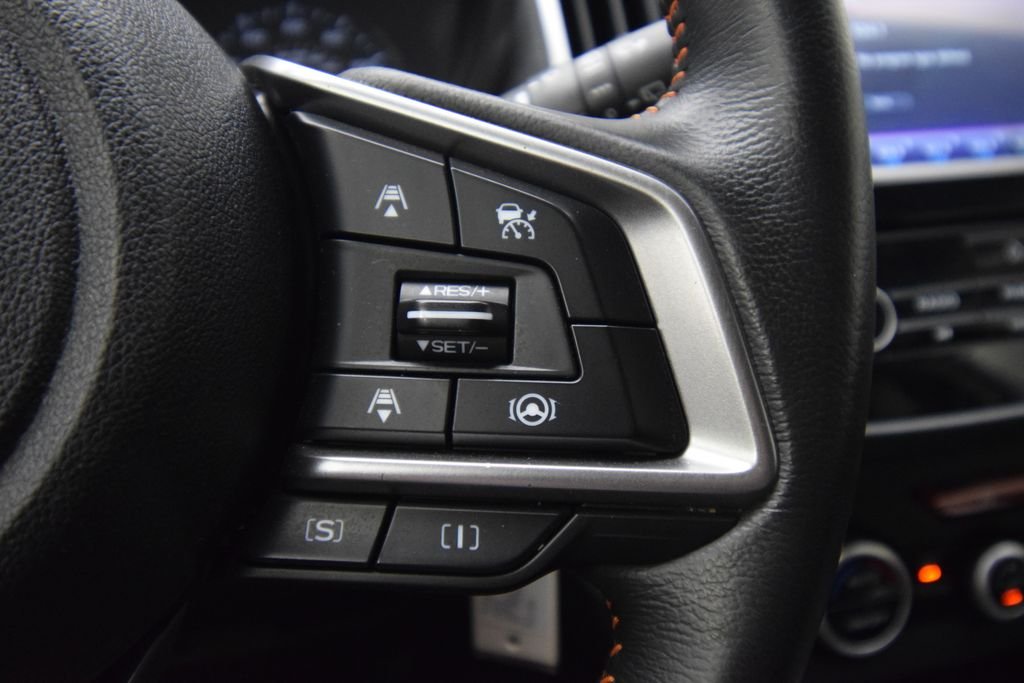 Used 2022 Ice Silver Metallic Subaru Premium image 32