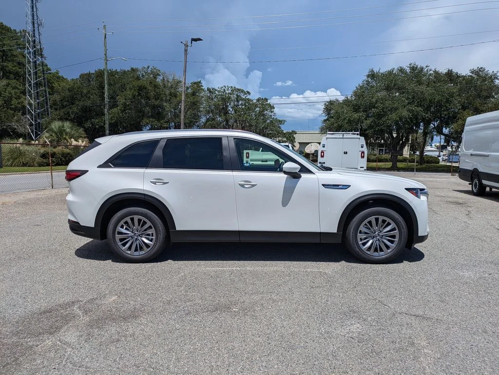 New 2026 Rhodium White Premium Mazda 3.3 Turbo Select AWD image 3