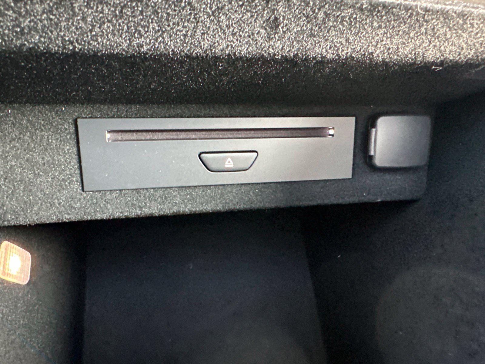 Used 2019 White Lincoln Reserve image 83