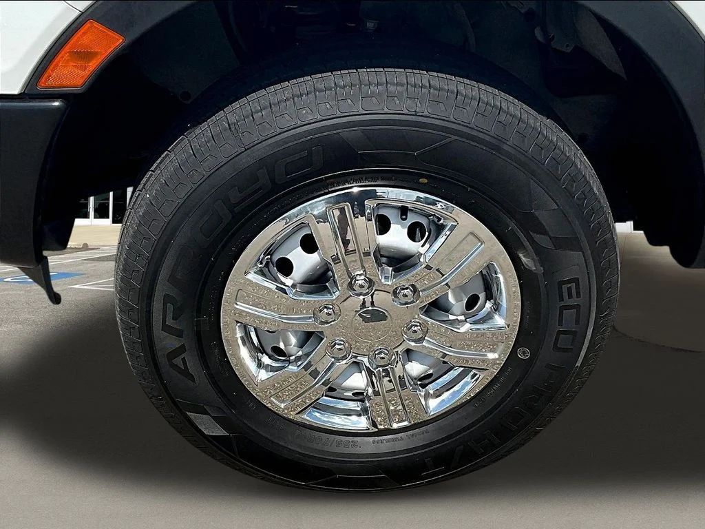 Used 2022 White Ford XL image 36