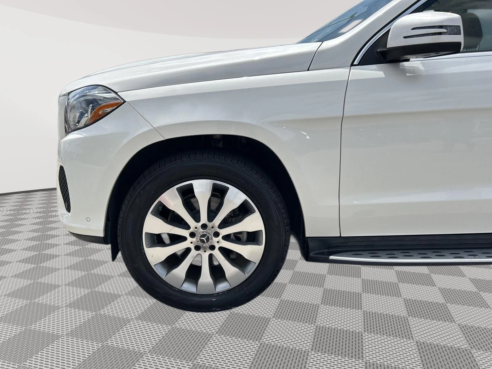 Used 2017  mercedes-benz GLS 450 4MATIC® SUV image 9