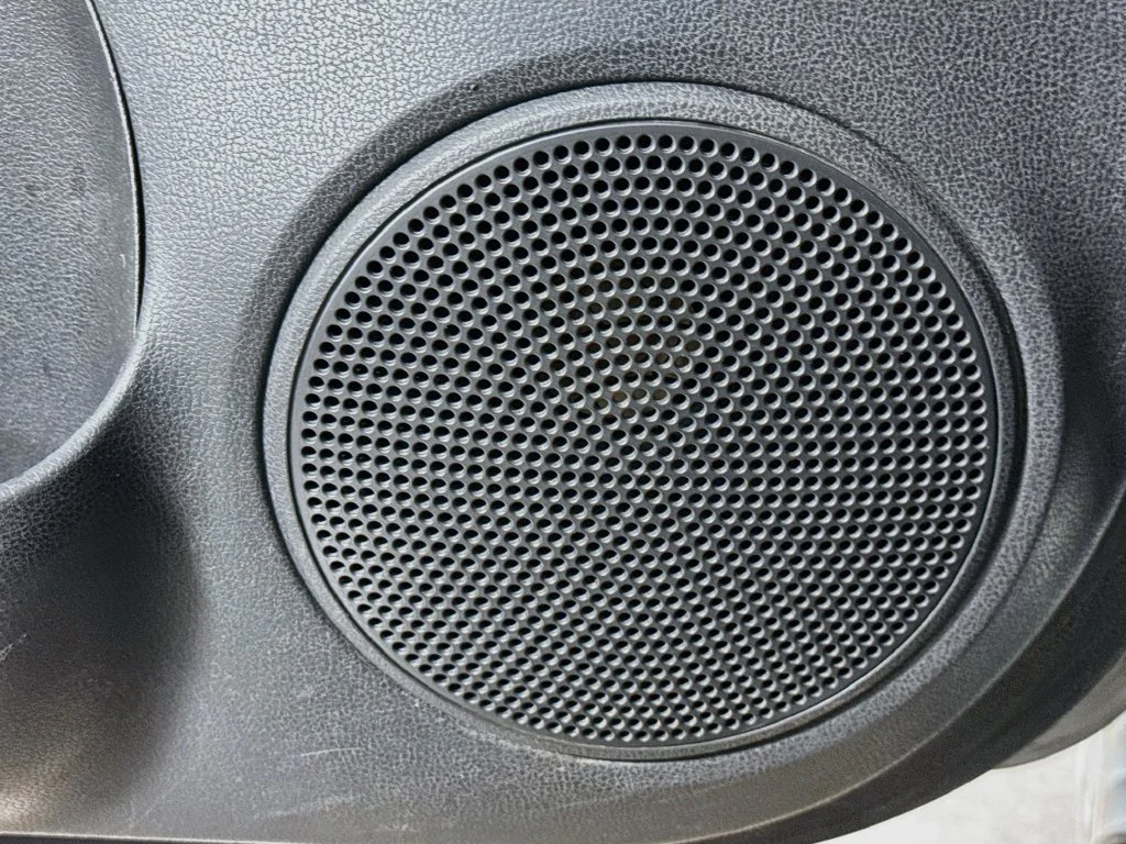 Used 2014 Gray Nissan S image 20
