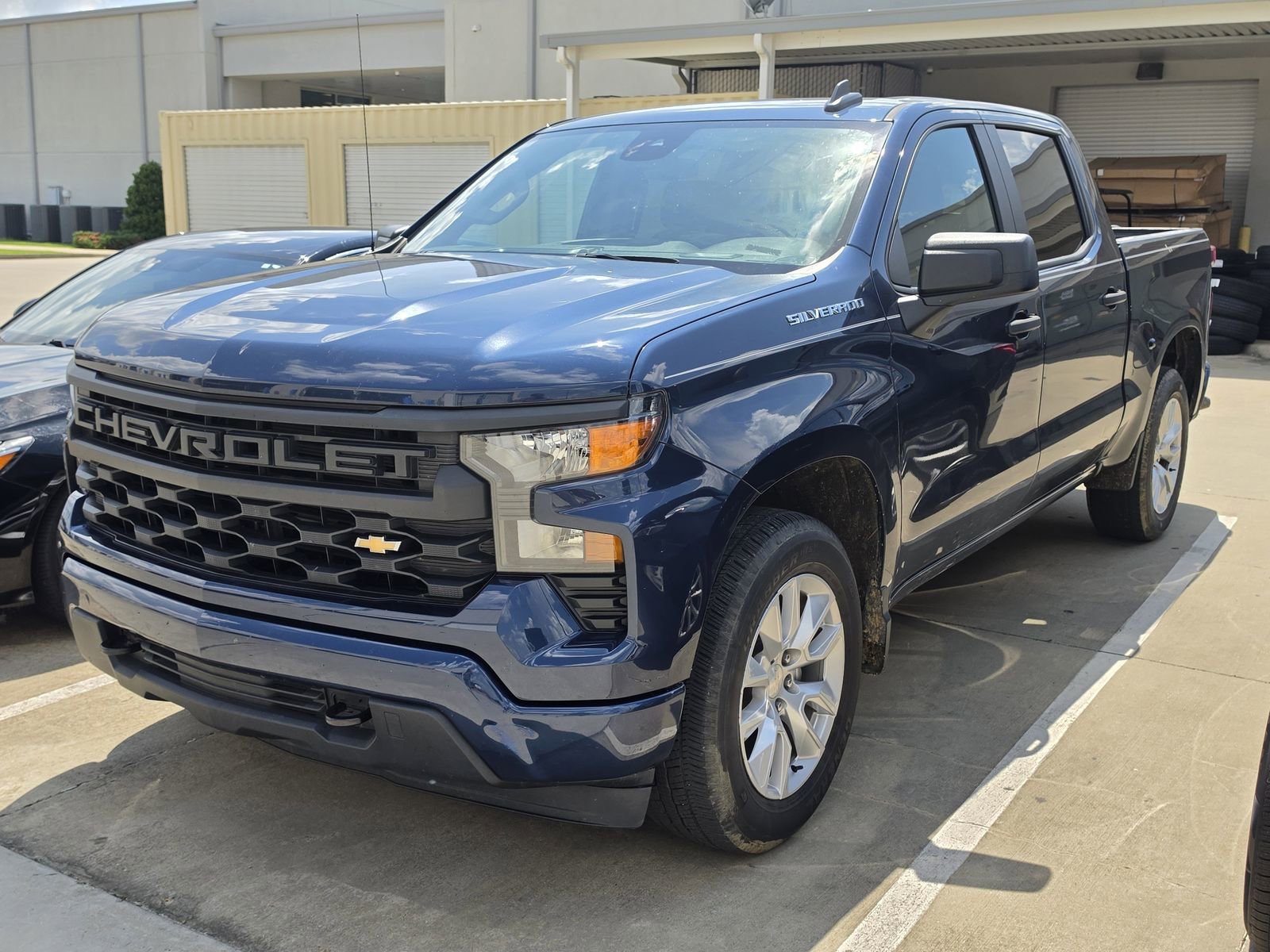 2022 Chevrolet Silverado 1500 Custom Crew Cab Short Box's photo